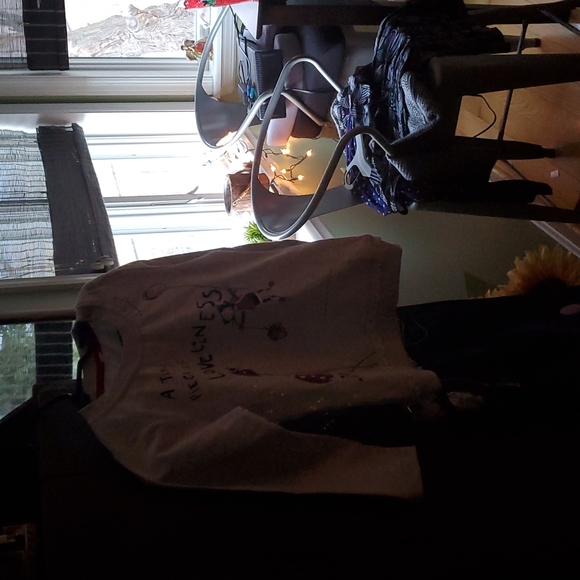 Outfit - Picture 2 of 5